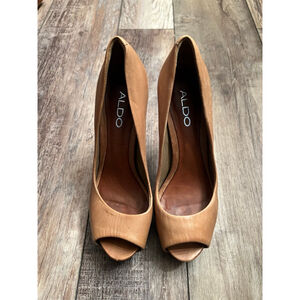 Women's ALDO Tan Leather Peep Toe Heels Size